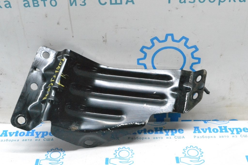 Кронштейн передней стойки правый Ford Mustang mk6 15-23 2.3T