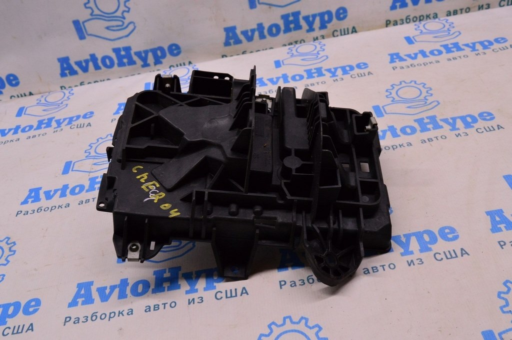 Кронштейн поддона АКБ Jeep Cherokee KL 14- 68186053AB