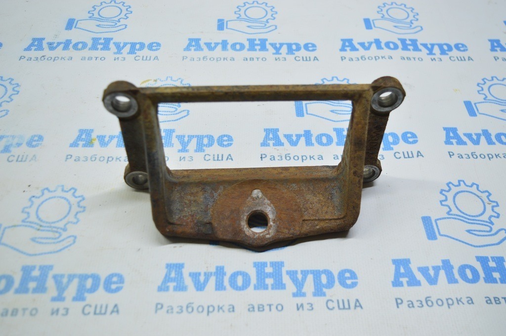 Кронштейн подушки двигателя левый Toyota Sequoia Tundra 2008-2022