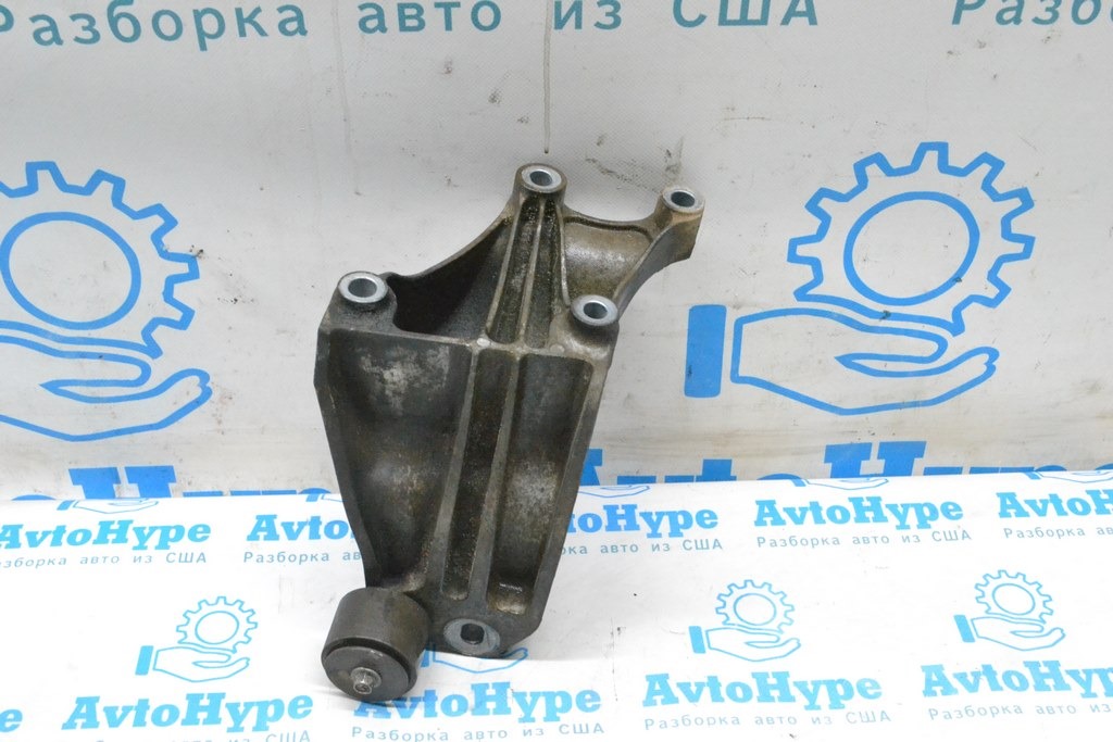 Кронштейн подушки двигателя правый Ford Mustang mk6 15-23 2.3T — фото 2