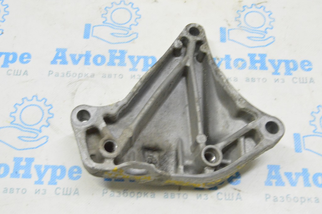 Кронштейн подушки двигателя Skoda Octavia III A7 13-20 1.4т — фото 2