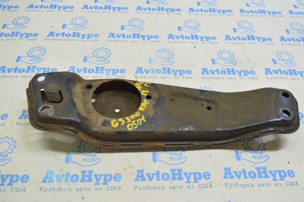 Кронштейн подушки КПП Lexus GS300 GS350 GS430 GS460 06-11 awd (01) ржавая