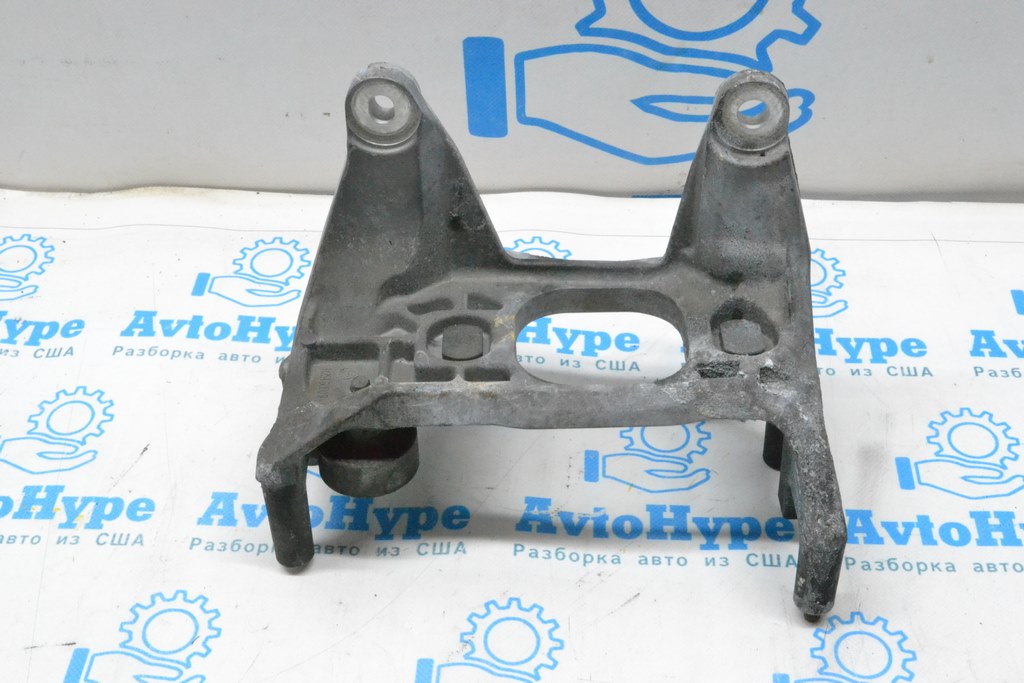 Кронштейн подушки КПП Nissan Qashqai 21- 1.3T FWD
