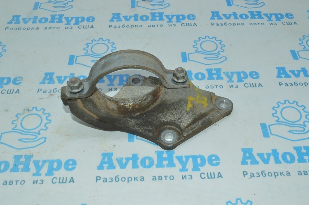 Кронштейн подвесного подшипника Ford Focus mk3 11-18 2.0 АКПП