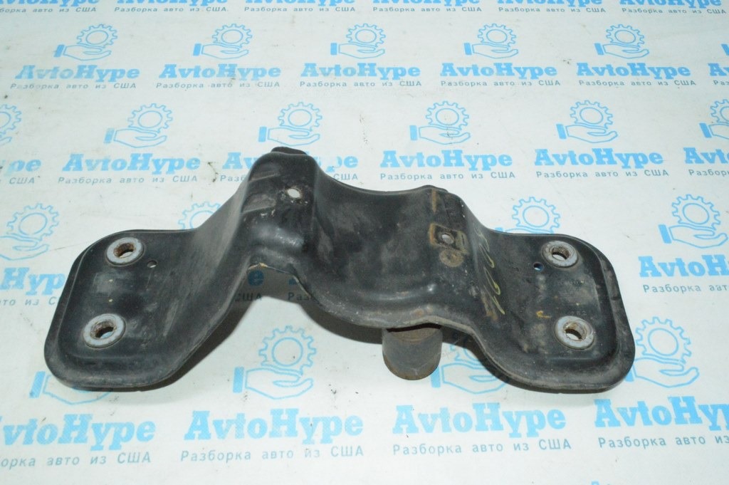 Кронштейн подвисного Ford Escape MK3 13- (08)