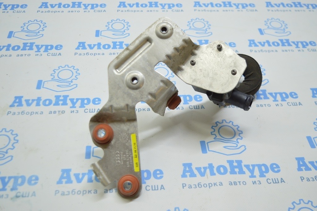 Кронштейн помпы водяной дополнительной Audi A8 D4 10-17