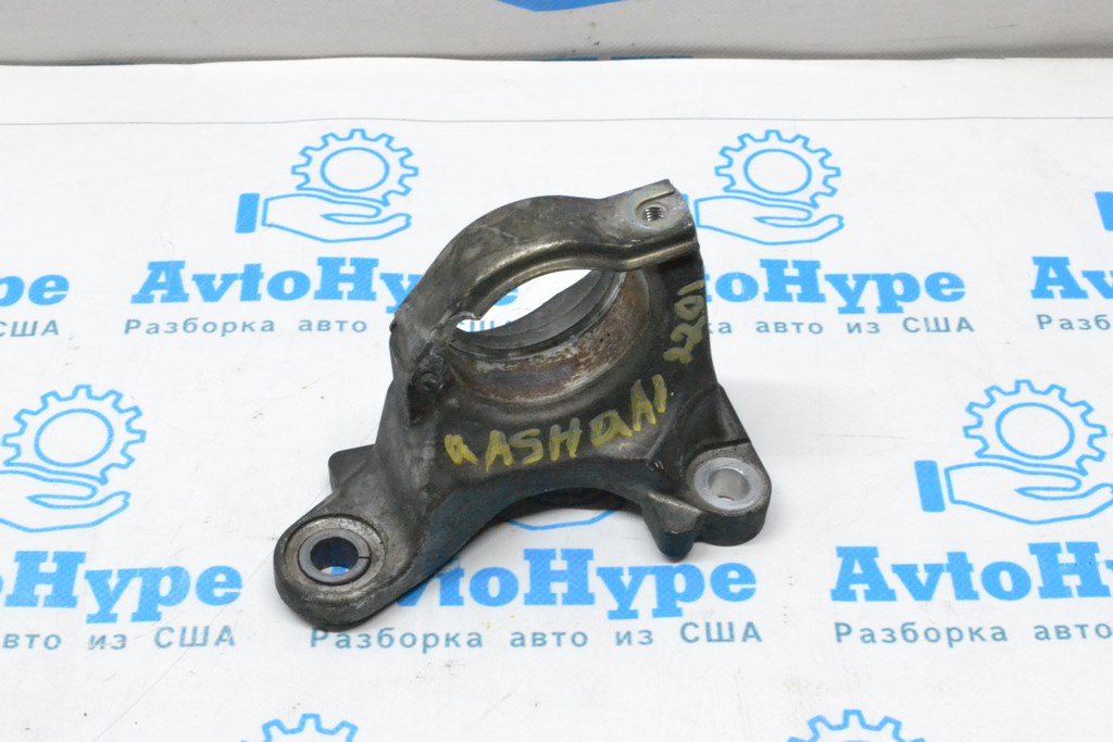 Кронштейн привода перед прав Nissan Qashqai 21- 1.3Т FWD