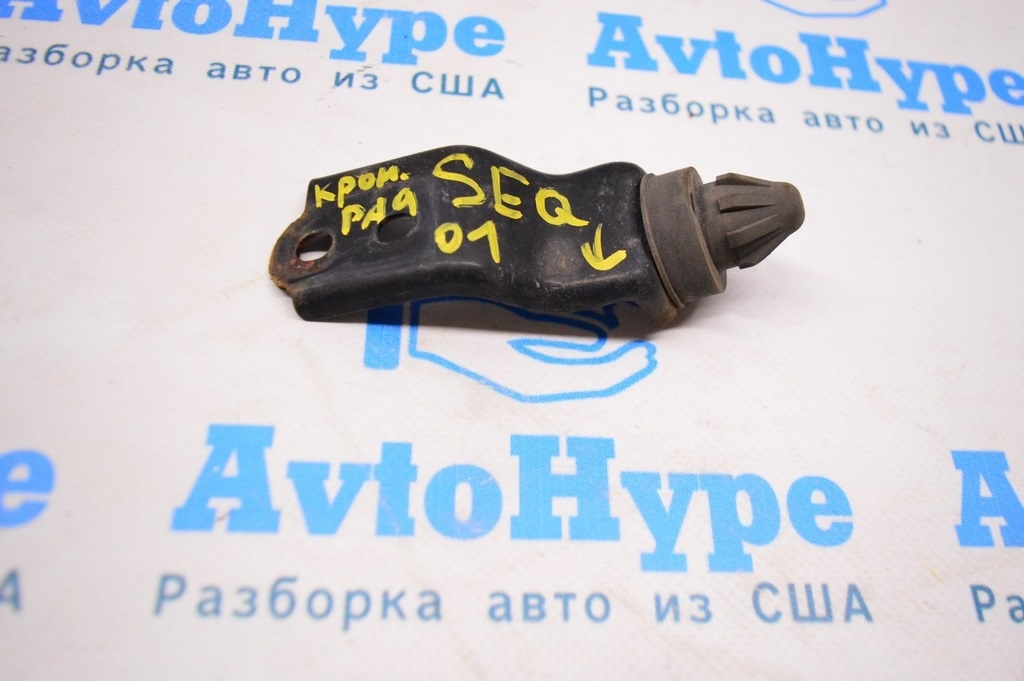 Кронштейн радиатора низ прав Toyota Sequoia 2008-2022