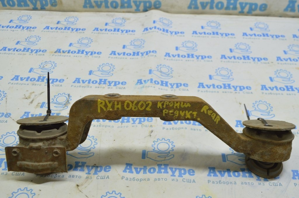 Кронштейн редуктора Lexus RX400h 06-09 (02) ржавый