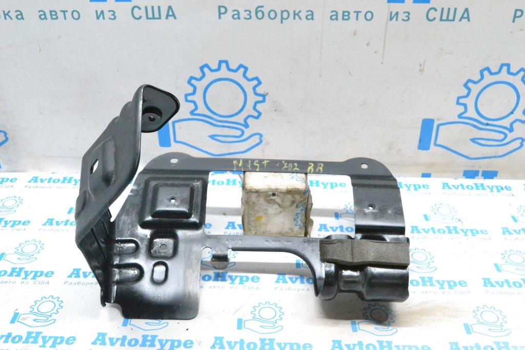 Кронштейн сабвуфера Ford Mustang mk6 15-