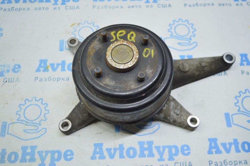 Кронштейн вискомуфты охлаждения Toyota Sequoia 08-16