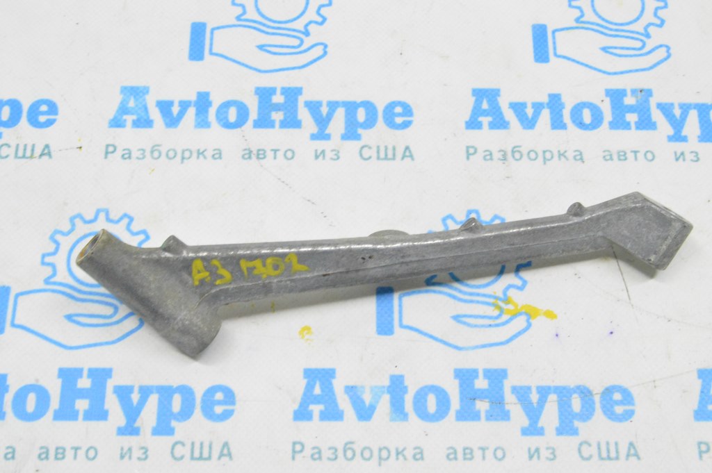 Кронштейн впускного коллектора Audi A3 8V 15-20 06L-129-723-C — фото 2