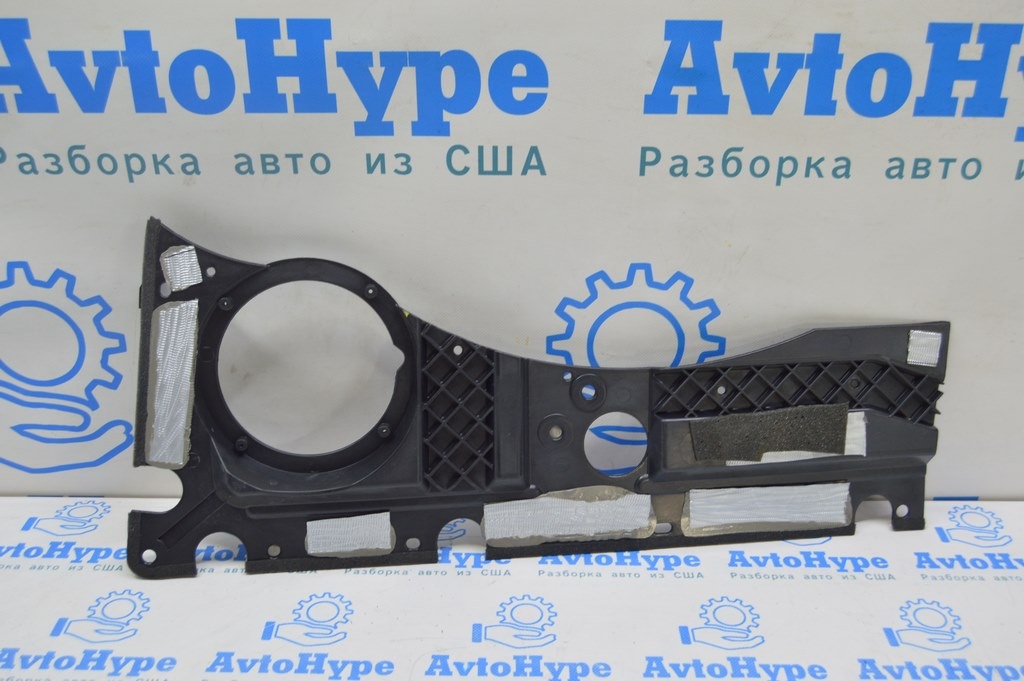 Кронштейн заднего динамика правый VW Multivan T5 09-15