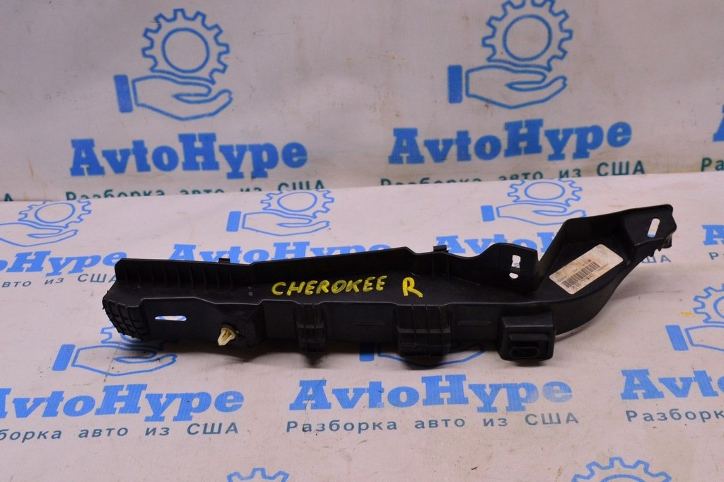 Кронштейн задний правый Jeep Cherokee KL 14-18
