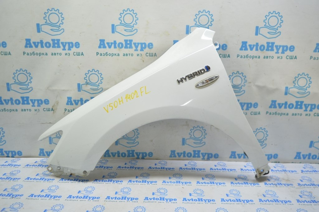 Крыло переднее левое Toyota Camry v50 12-14 usa\euro (02) белое, врезан поворотник, ржавчина