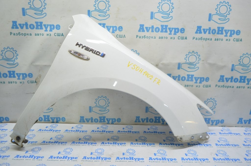 Крыло переднее правое Toyota Camry v50 12-14 usa\euro (02) белое, врезан поворотник