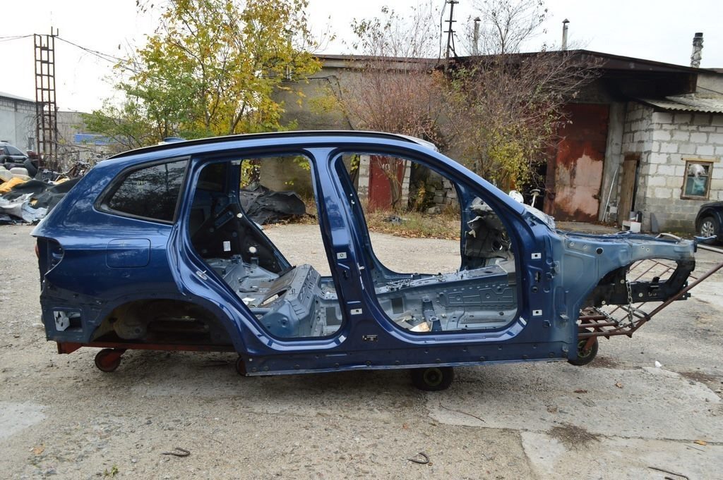 Крыша металл BMW X3 G01 18- под панораму на кузове (01) цвет phytonic-blau metallic деф.