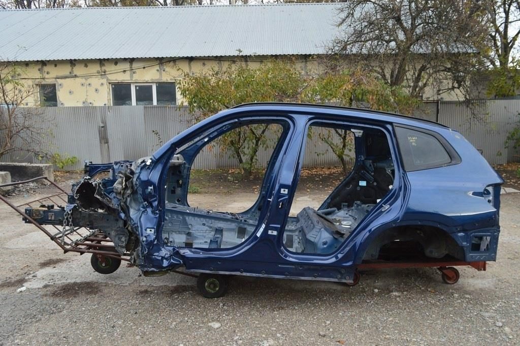 Крыша металл BMW X3 G01 18- под панораму на кузове (01) цвет phytonic-blau metallic деф. — фото 2