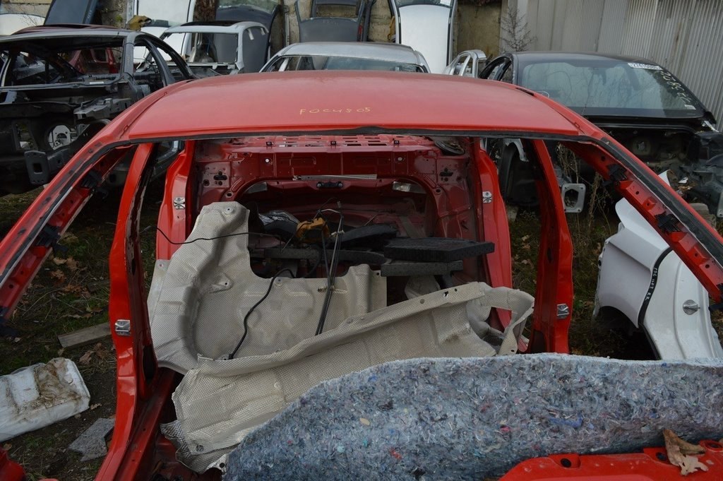 Крыша (металл) Ford Focus mk3 11-18 4d без люка (05) красная