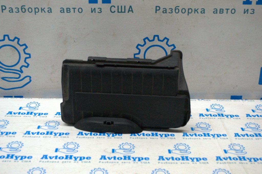 Крышка АКБ Infiniti QX30 17- — фото 2