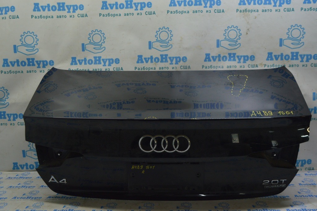 Крышка багажника Audi A4 B9 17-19 (01) черная, царапины