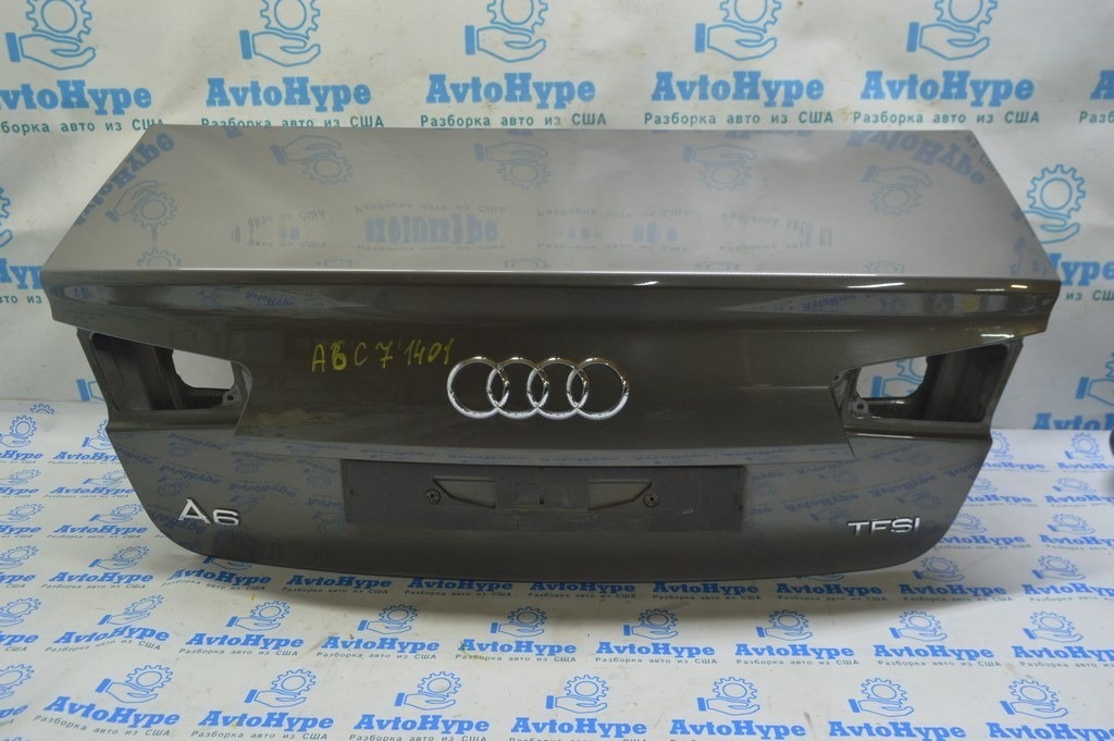 Крышка багажника Audi A6 C7 12-18 (01) Y7Y7 в цвет ,идеал