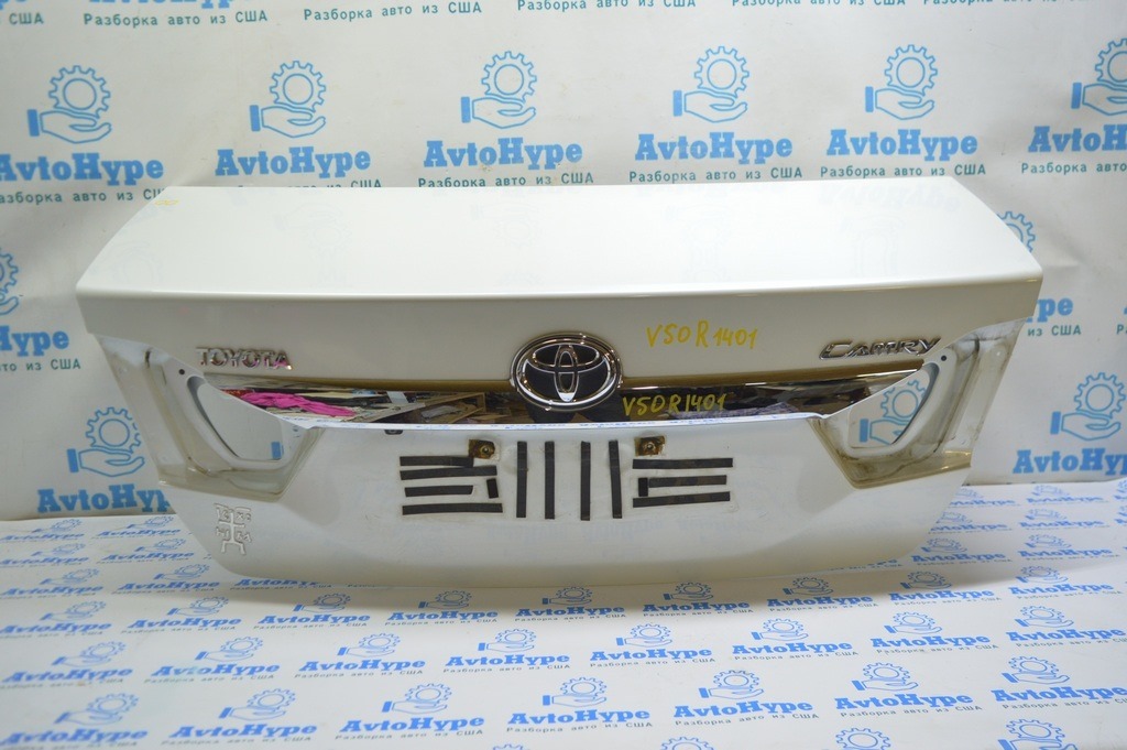 Крышка багажника Toyota Camry v50 12-14 европа (01) цвет 070 белый перламтр