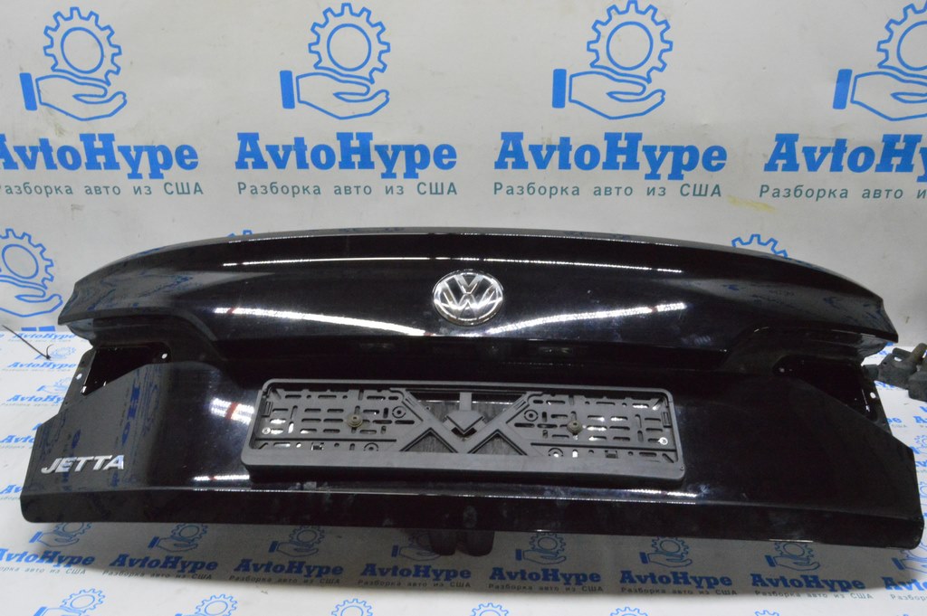 Крышка багажника VW Jetta 19- (02) черная