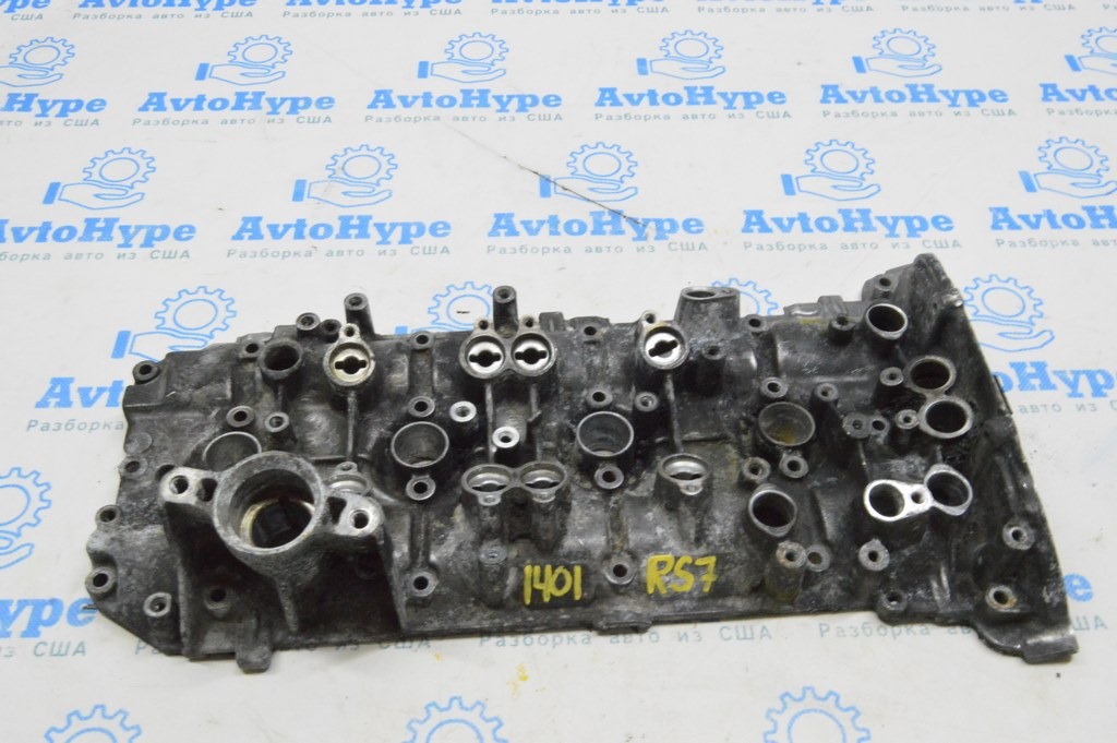 Крышка клапанная левая Audi RS7 14-15 4.0 tfsi CRDB (01)