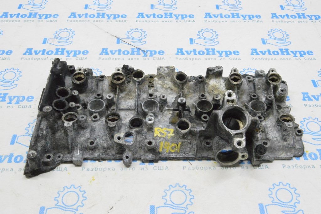 Крышка клапанная правая Audi RS7 14-15 4.0 tfsi CRDB (01)