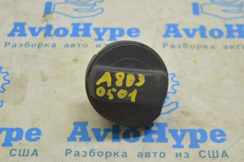 Крышка заливной горловины Audi A8 D3 03-09 (01) без крепления