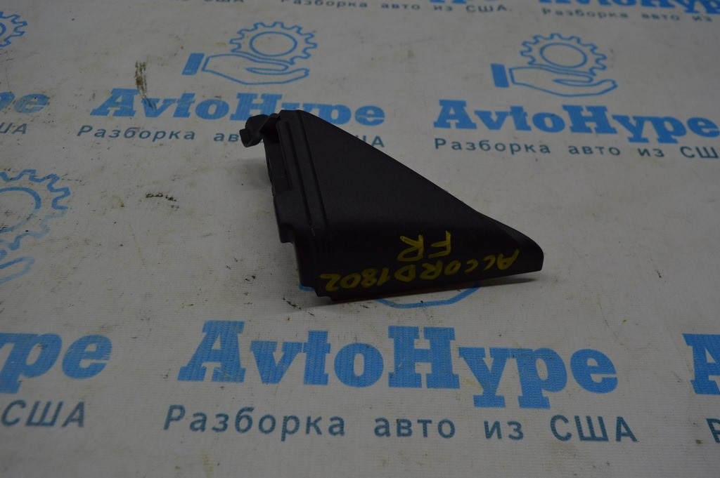 Крышка зеркала внутренняя прав Honda Accord 18-