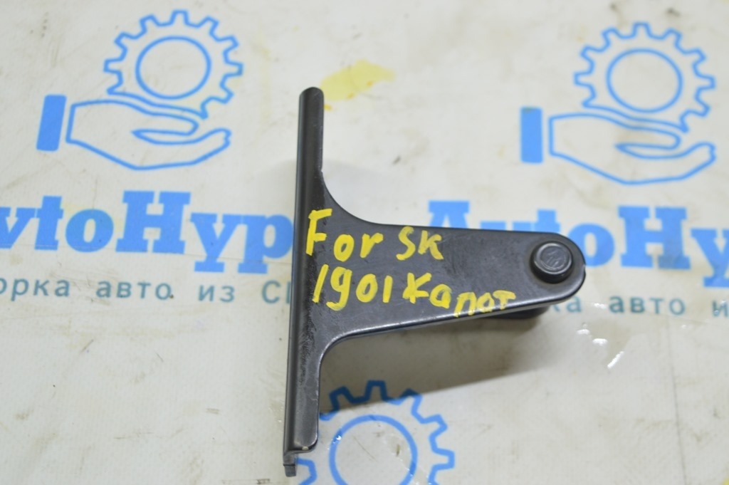 Крюк замка капота Subaru Forester 19- SK (01)