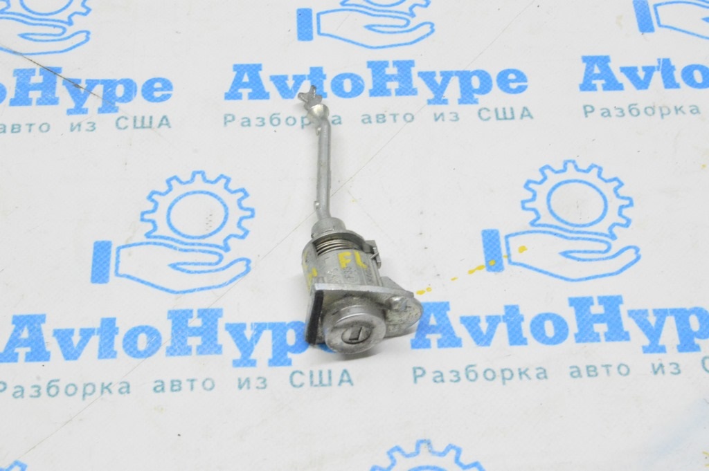 Личинка замка двери перед лев Lexus RX 350/350h/500h 23-