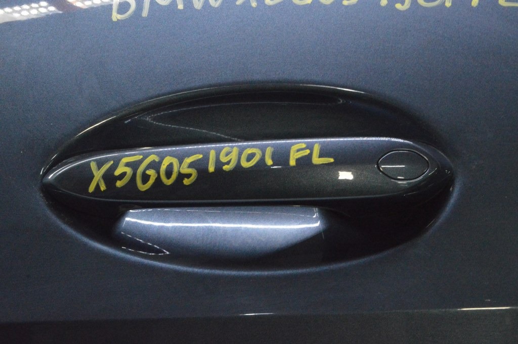 Личинка замка двери передней левой BMW X5 G05 19-24