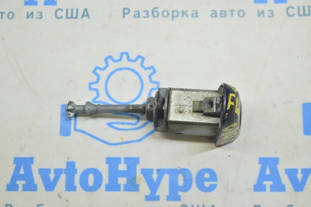 Личинка замка двери передней левой Lexus GS300 GS350 GS430 GS450h 06-07