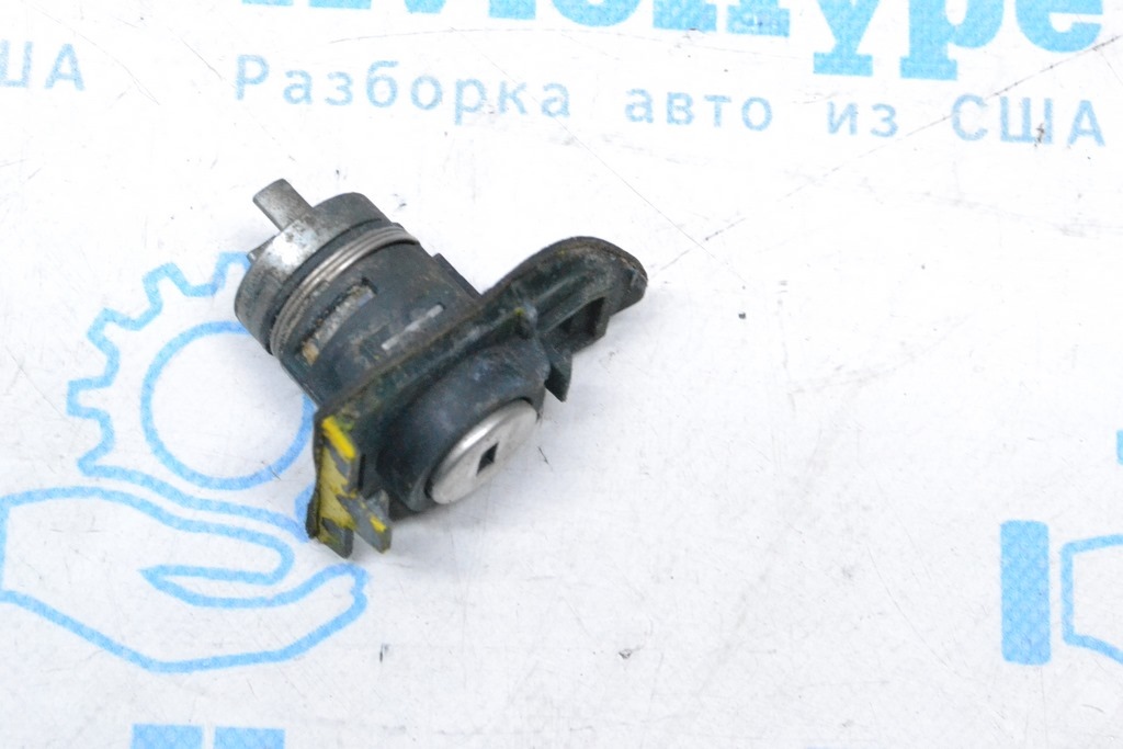 Личинка замка передней левой Ford Mustang mk6 15-23