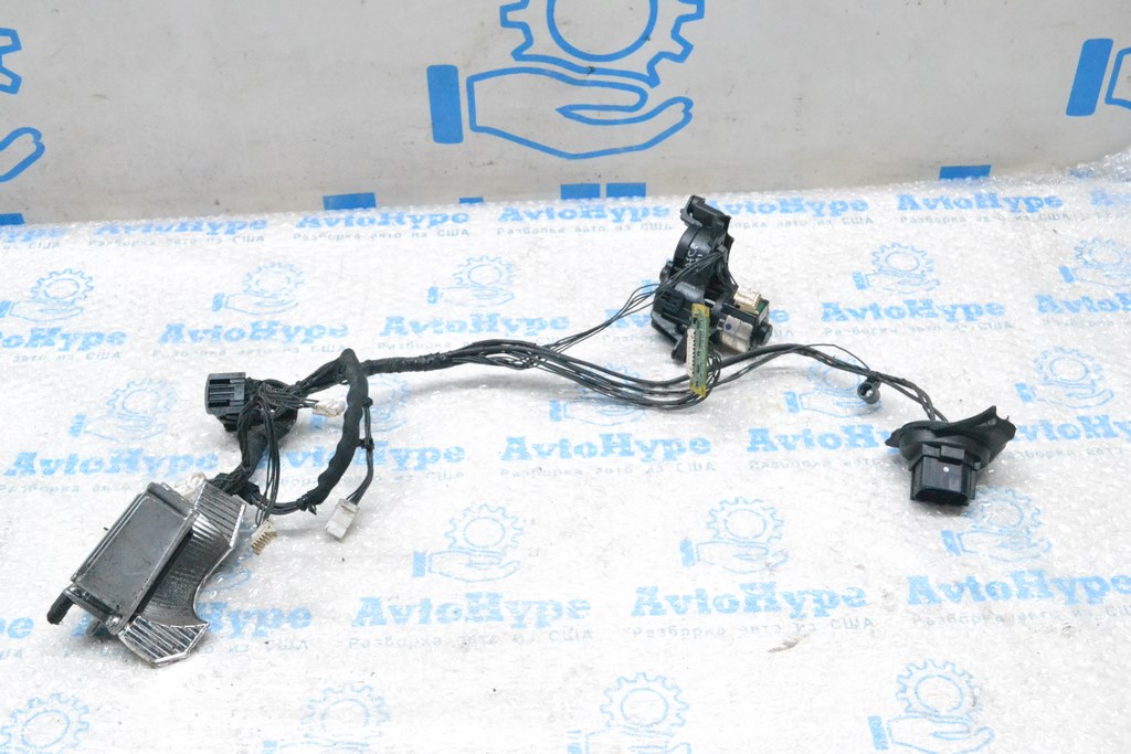 Линза левой фары на запчасти Audi A7 C8 19-25 (01)