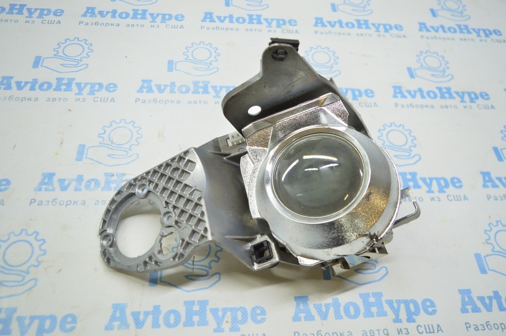 Линза левой фары в сборе Lexus IS250/IS300/IS350 06-13 (01)