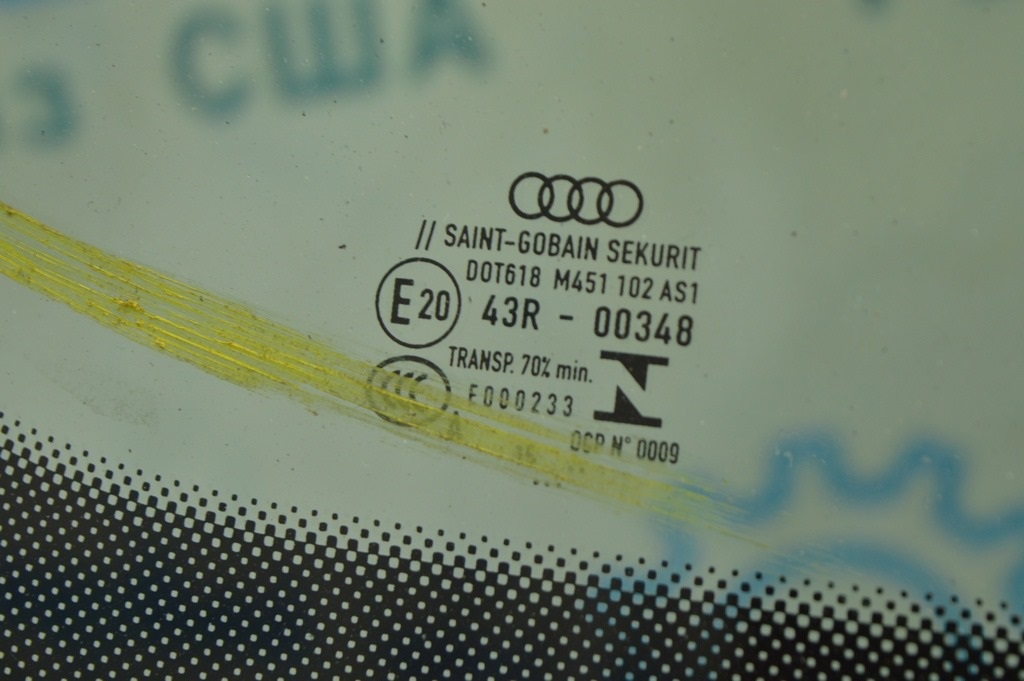 Лобовое стекло Audi A4 B9 17- (01) скол — фото 4