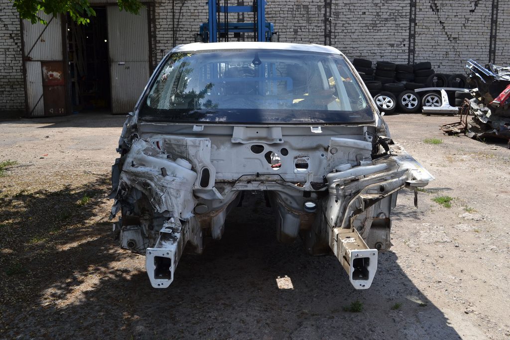 Лобовое стекло Audi Q5 8R 13-17 рест под датчик дождя (02)