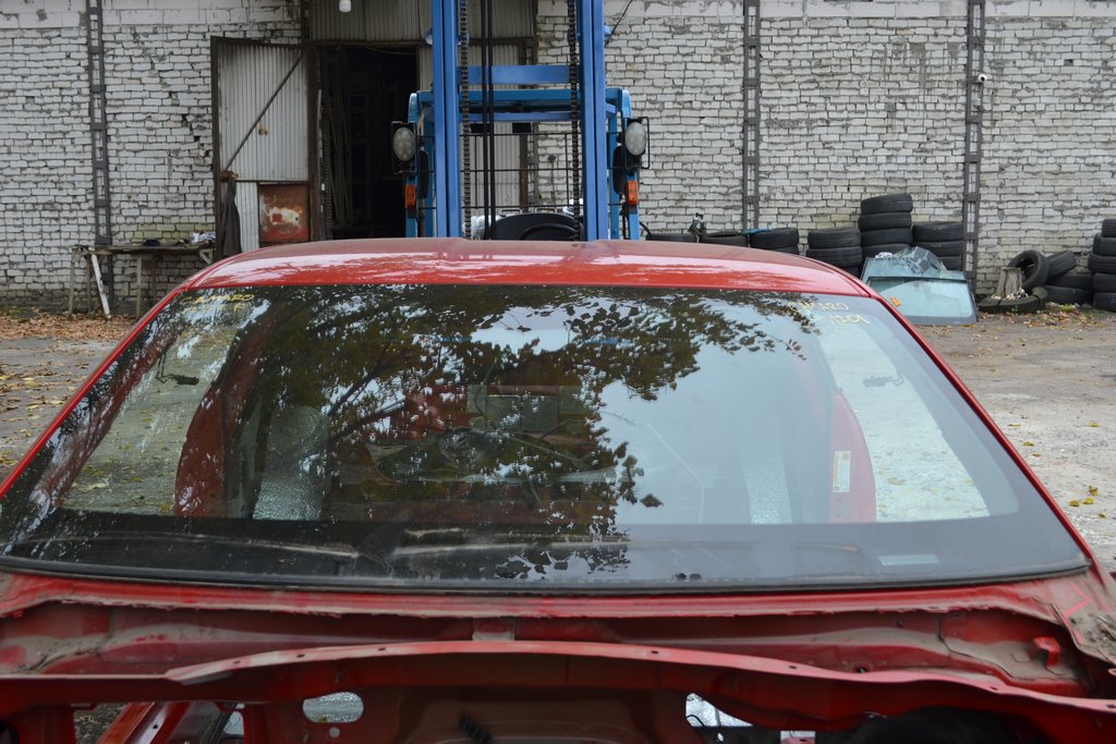 Лобовое стекло Chevrolet Camaro 10-15 (01)