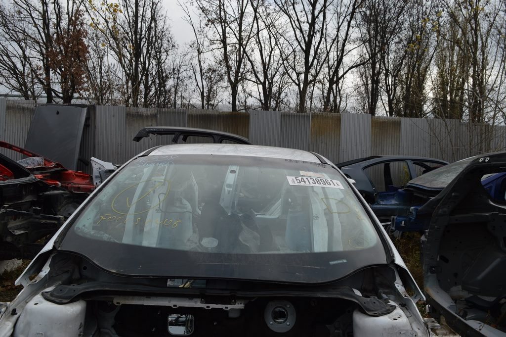 Лобовое стекло Ford Focus mk3 11-18 usa (06) HYG