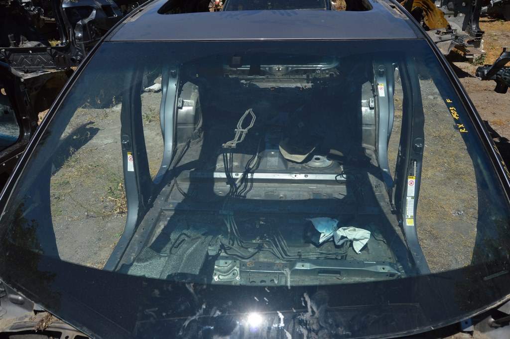 Лобовое стекло Lexus RX350 RX450h 10-15 (03)