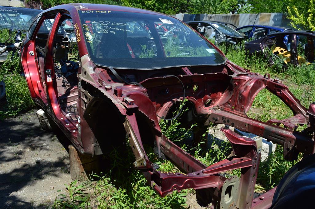 Лобовое стекло Subaru Outback 15-19 (03)