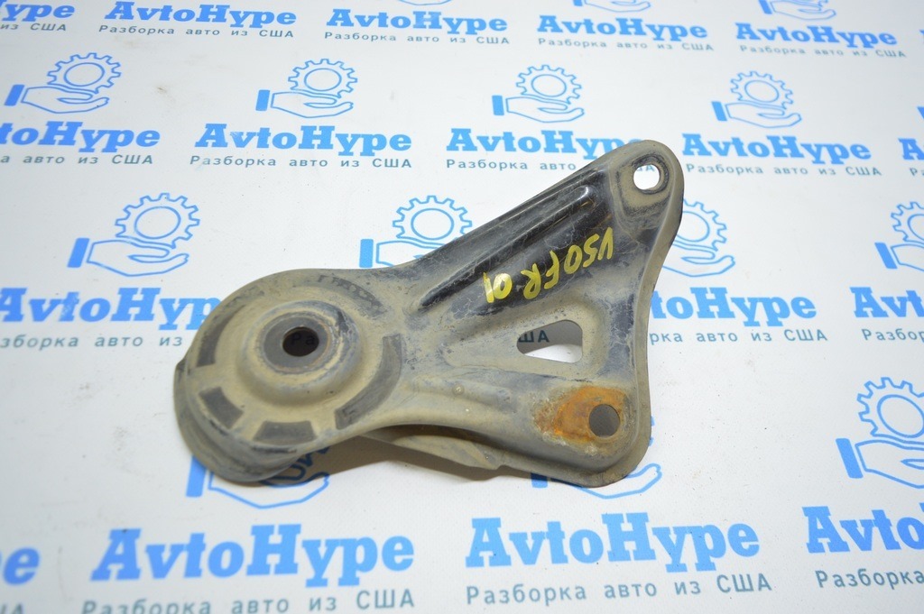 Лопух переднего подрамника зад прав Toyota Camry v50 12-14 usa\euro