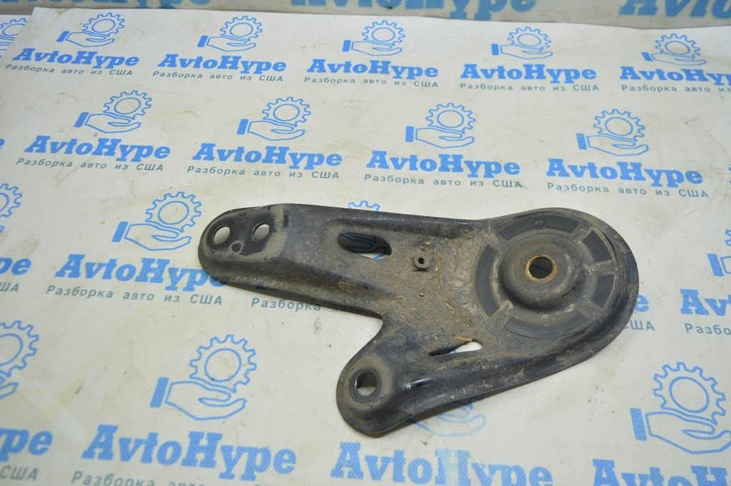 Лопух переднего подрамника задний правый Lexus RX300 RX330 RX350 RX400h 06-09 — фото 2