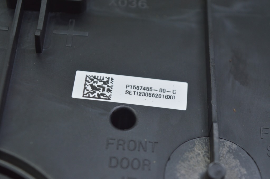 LOW VOLTAGE CONTROLLER LEFT Tesla Model 3 18- (02) — фото 3