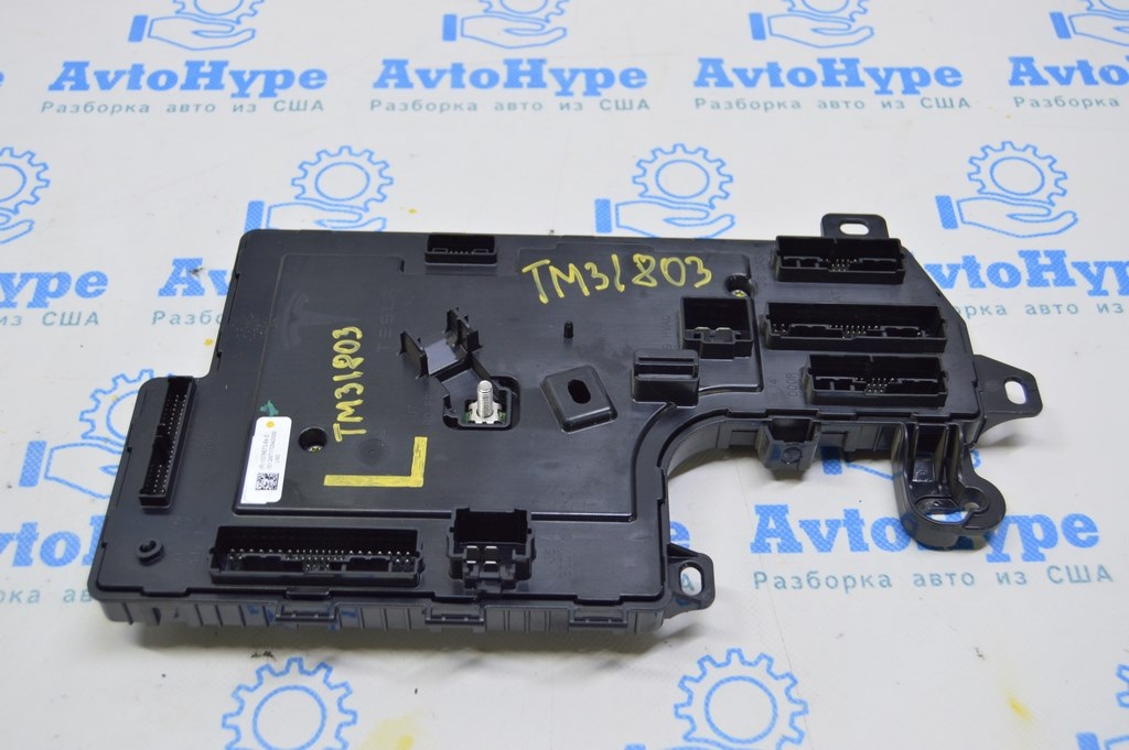 LOW VOLTAGE CONTROLLER LEFT Tesla Model 3 18- (03)