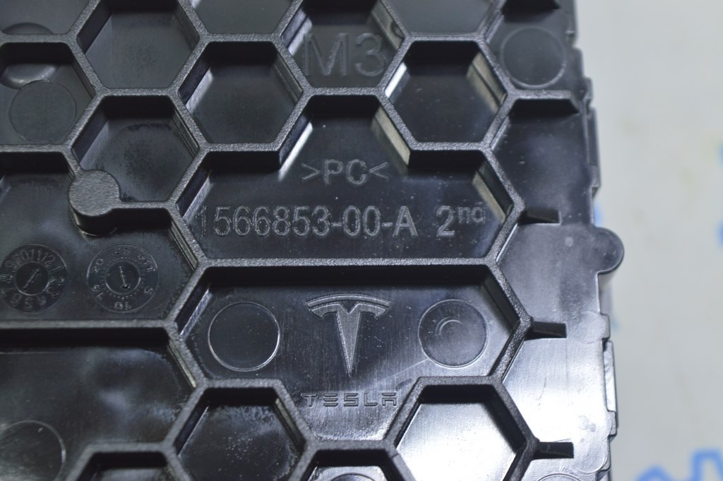 LOW VOLTAGE CONTROLLER RIGHT Tesla Model 3 18- 1100340-32-I 1566853-00-A (02) — фото 4